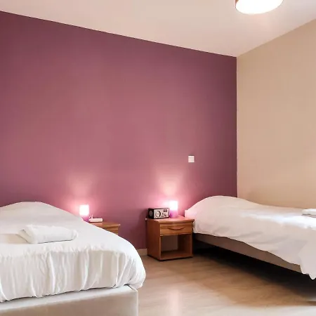 Le Puy Carmin - 6 Personnes - 18 Min Du Puydufou Hébergement de vacances *